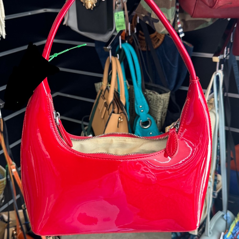 Vintage Red Shoulder Bag with Glossy Finish